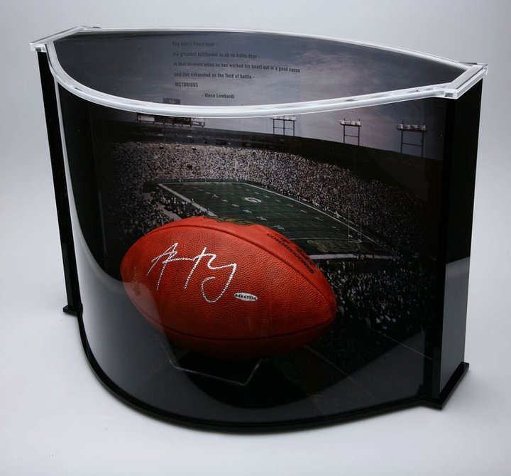 Upper Deck Curve Sports Memorabilia Display Guide 6